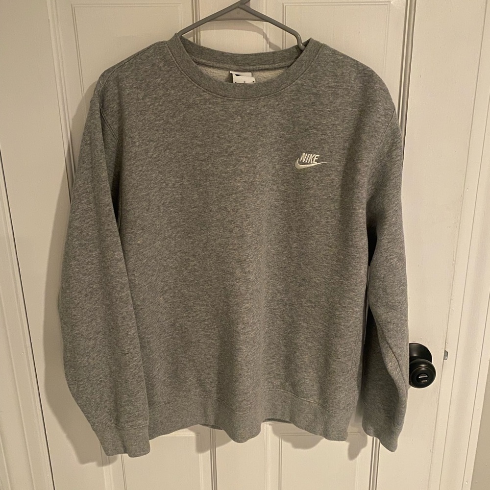 Gray Nike crewneck M